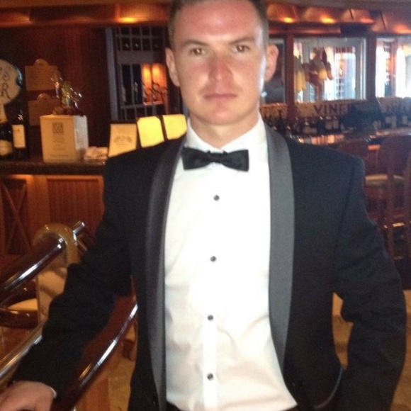 Meet your Posher, Posh - Picture 4 of 7